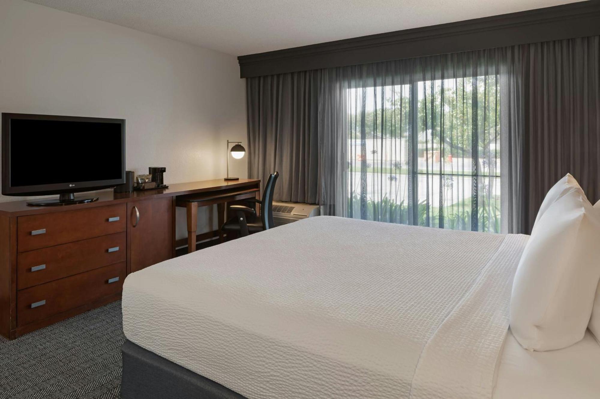 Courtyard Anaheim Buena Park Hotel Buitenkant foto